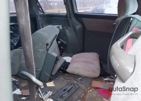 1999 Honda Odyssey Ex z USA, uszkodzony, nr VIN 2HKRL1862XH542758